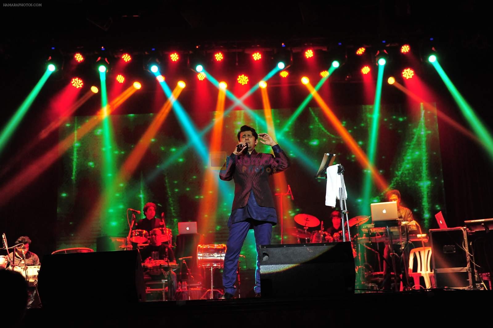 Sonu Nigam at Chinmaya mission concert on 14th Dec 2015
