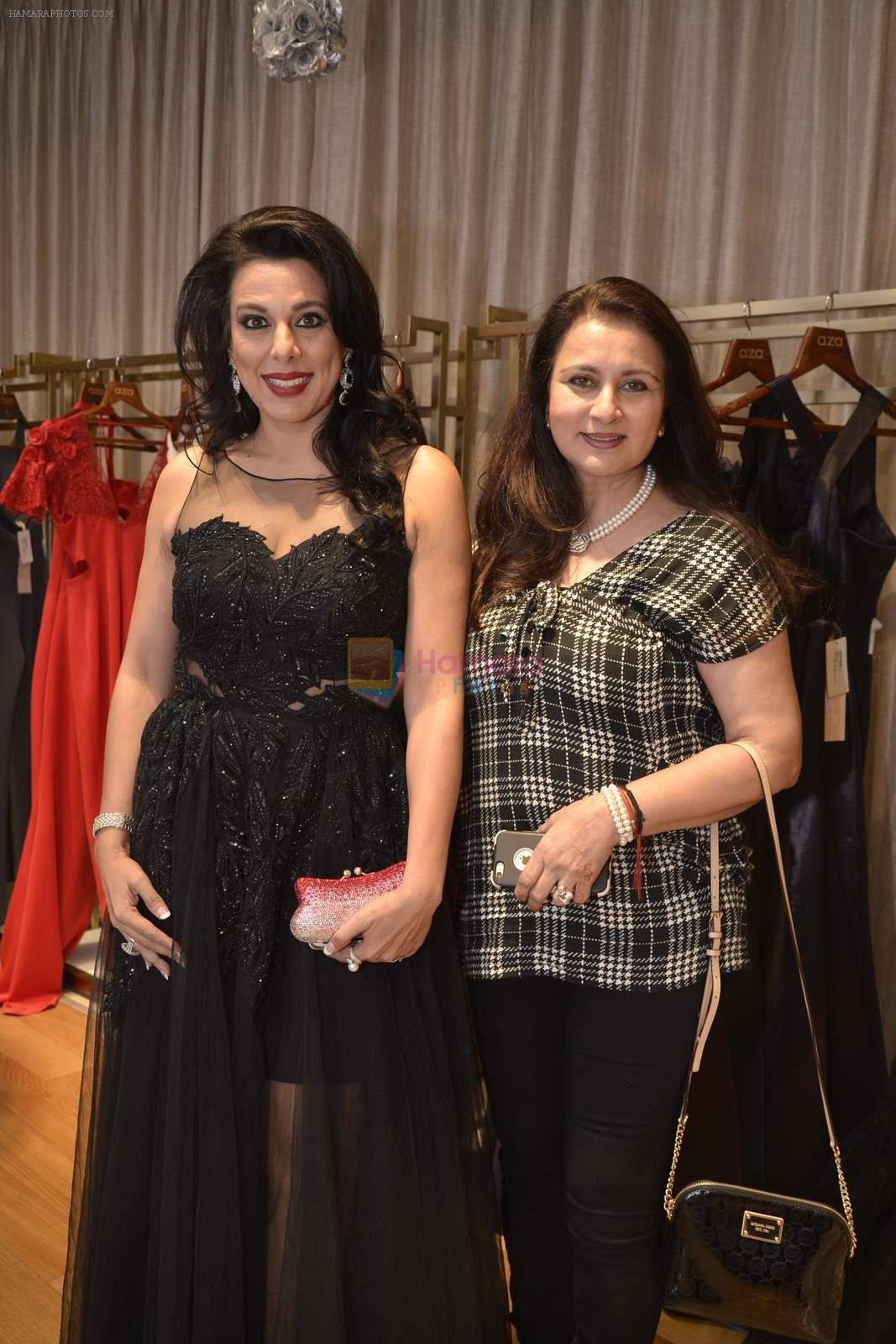 Pooja Bedi, Poonam Dhillon at Shivani Awasty collection launch at AZA on 16th Dec 2015