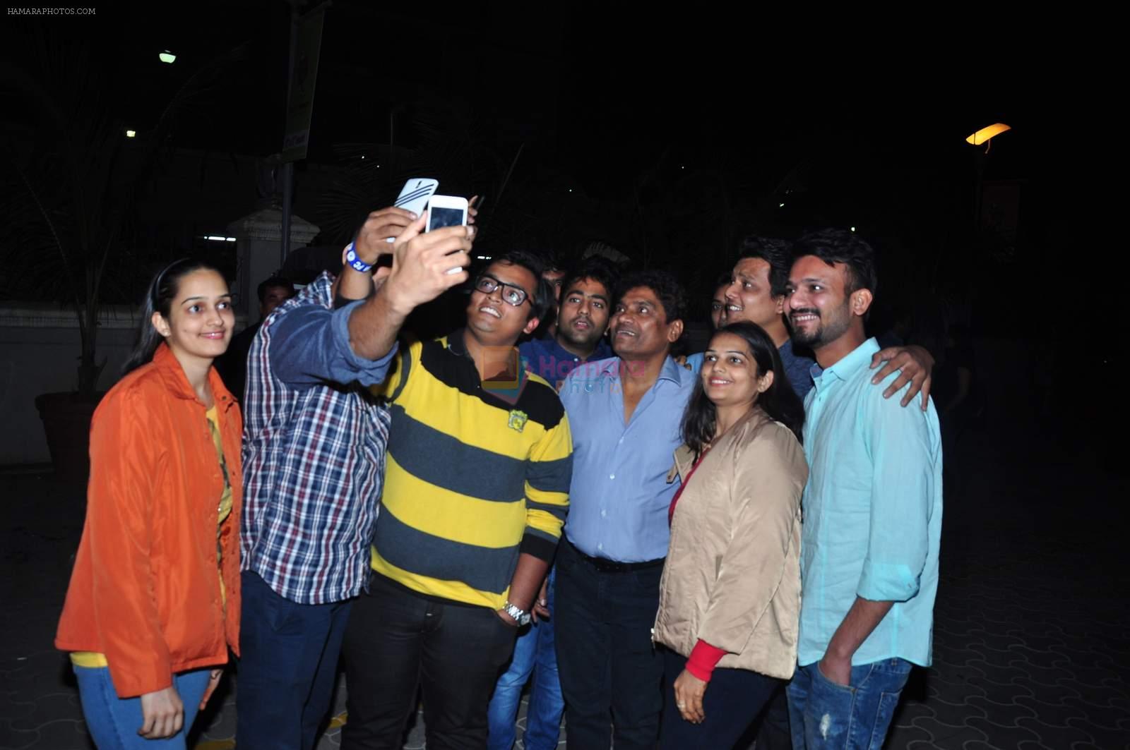 Johnny Lever at Dilwale screening in PVR Juhu and PVR Andheri on 17th Dec 2015