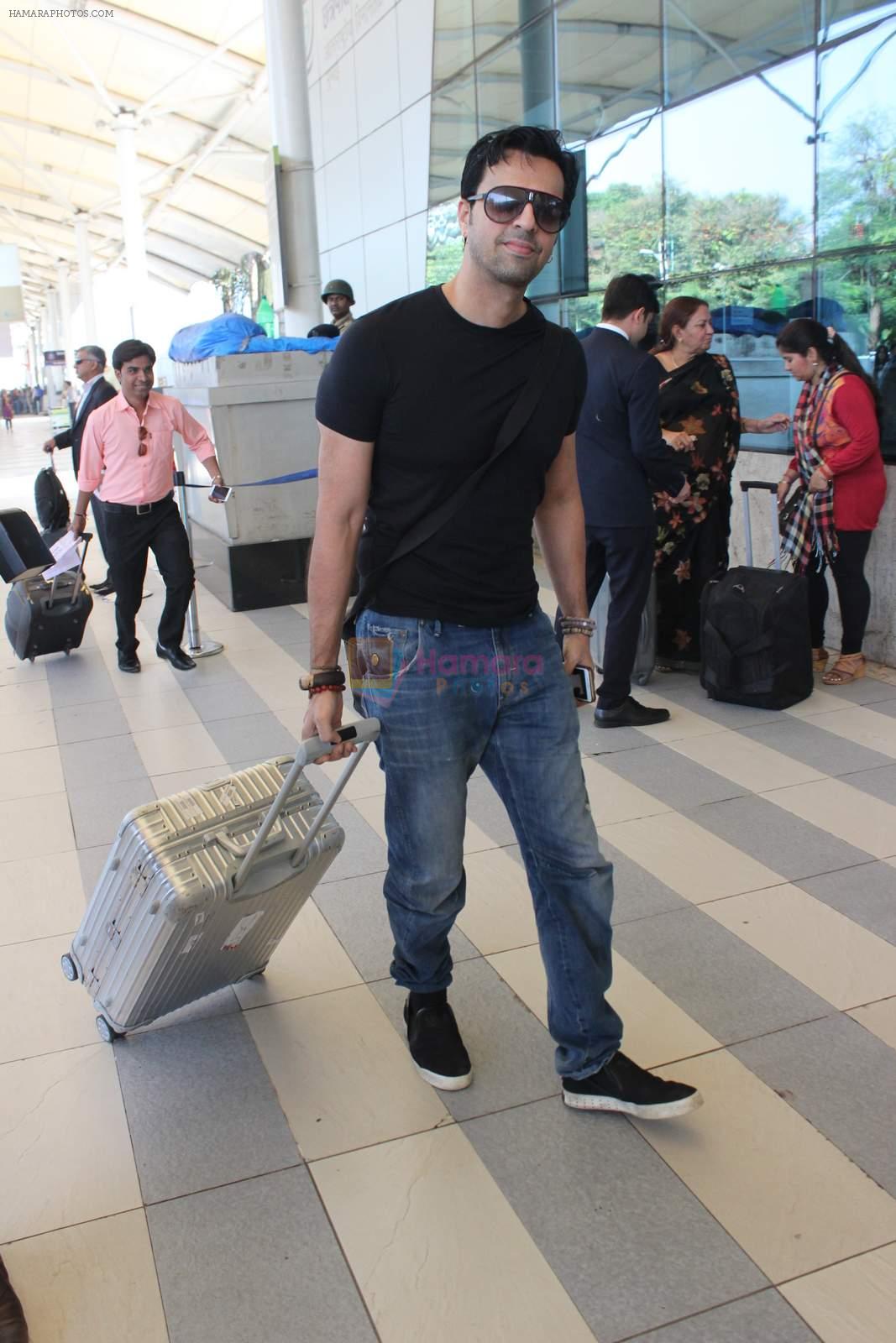 Salim Merchant snapped at airport on 18th Dec 2015