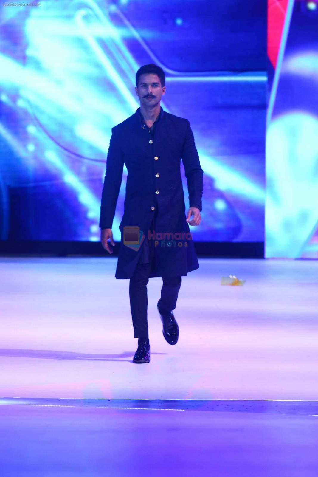 Model walks for Kunal Rawal on 20th Dec 2015