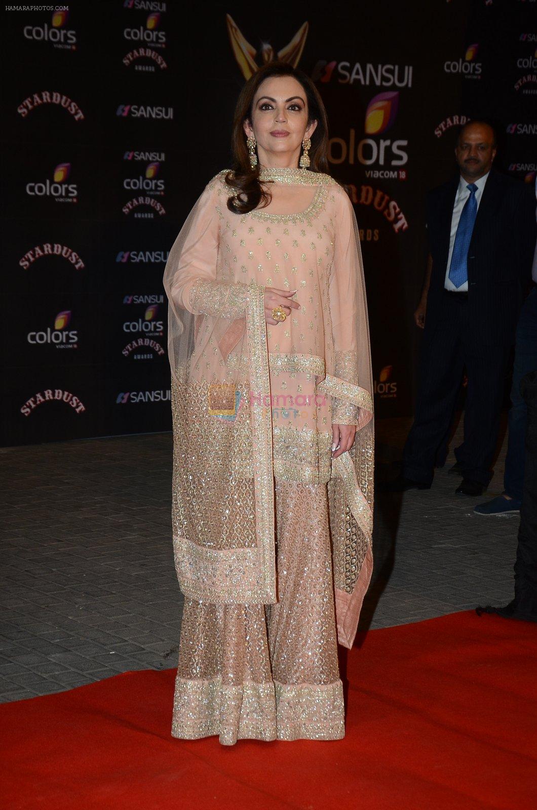 Nita AMbani at the red carpet of Stardust awards on 21st Dec 2015