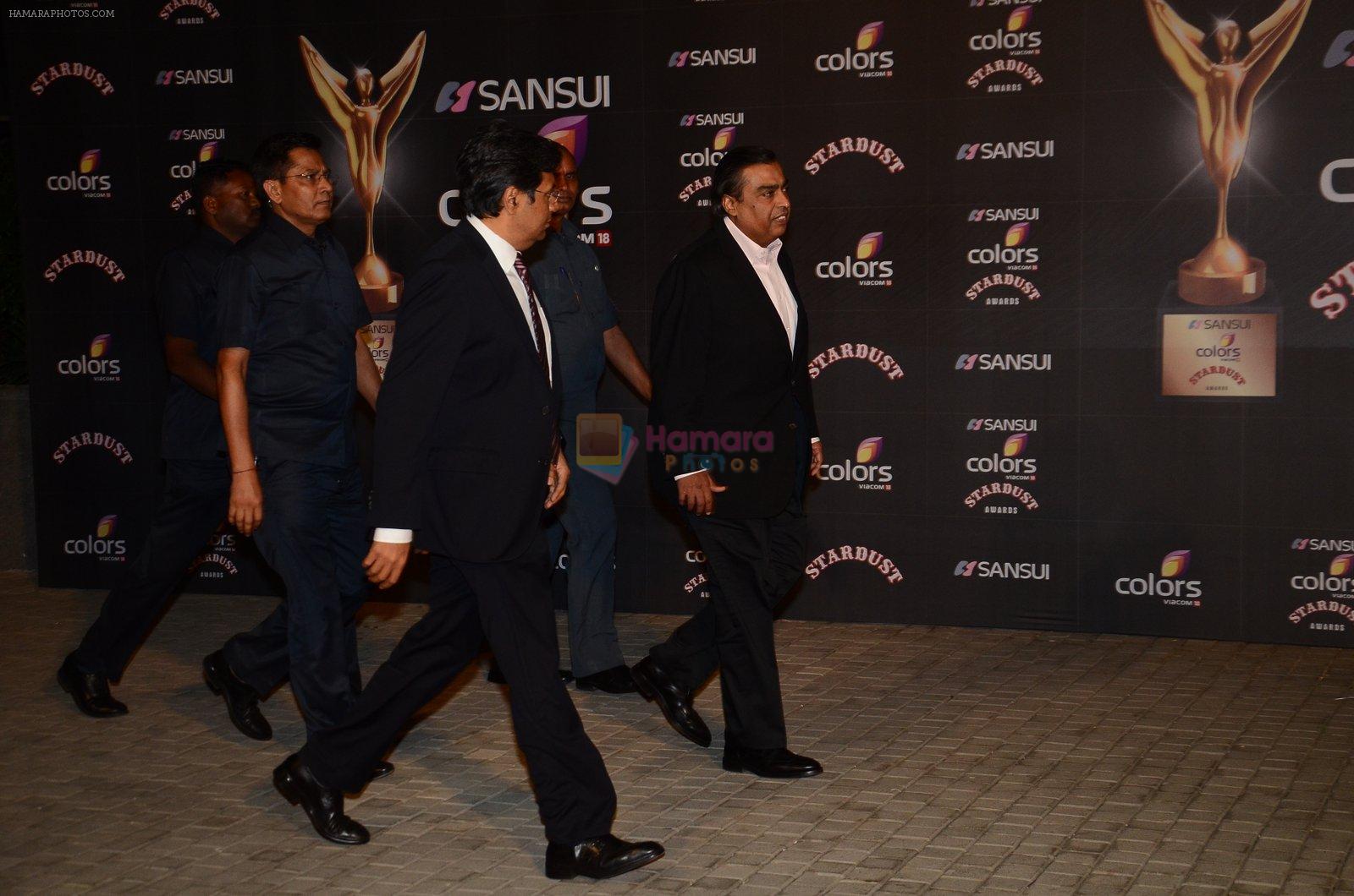 Mukesh Ambani at the red carpet of Stardust awards on 21st Dec 2015