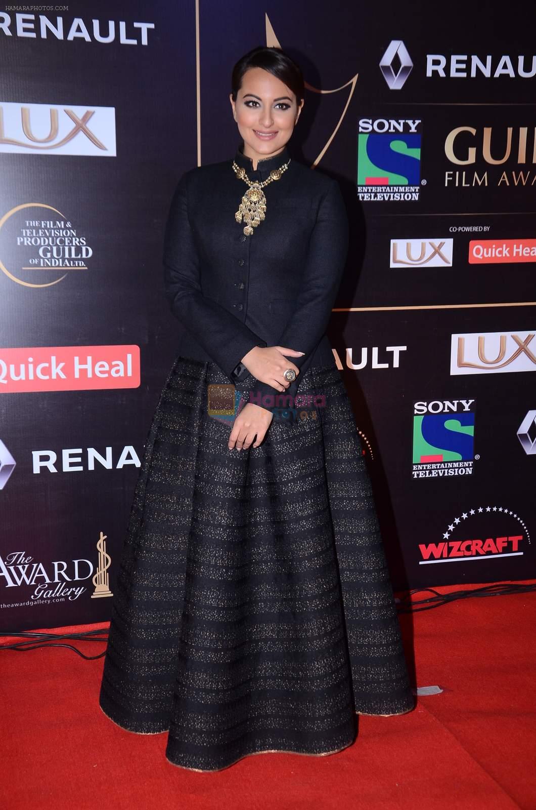 Sonakshi Sinha at Producer's Guild Awards on 22nd Dec 2015