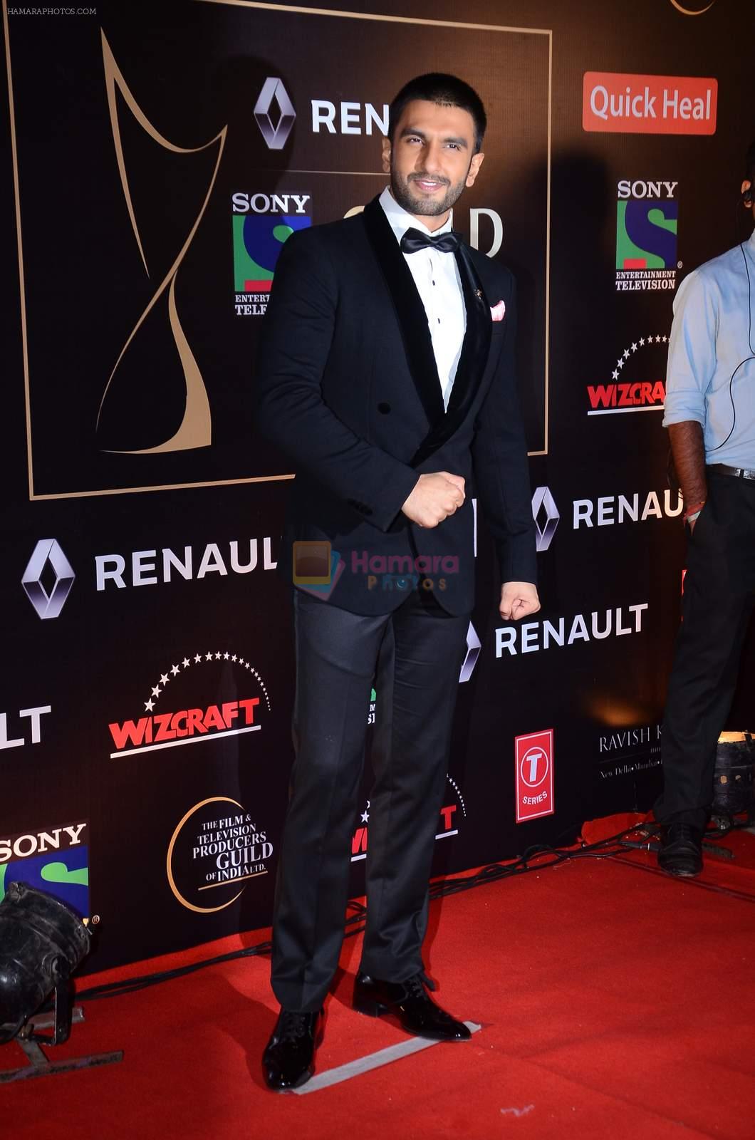 Ranveer Singh at Producer's Guild Awards on 22nd Dec 2015