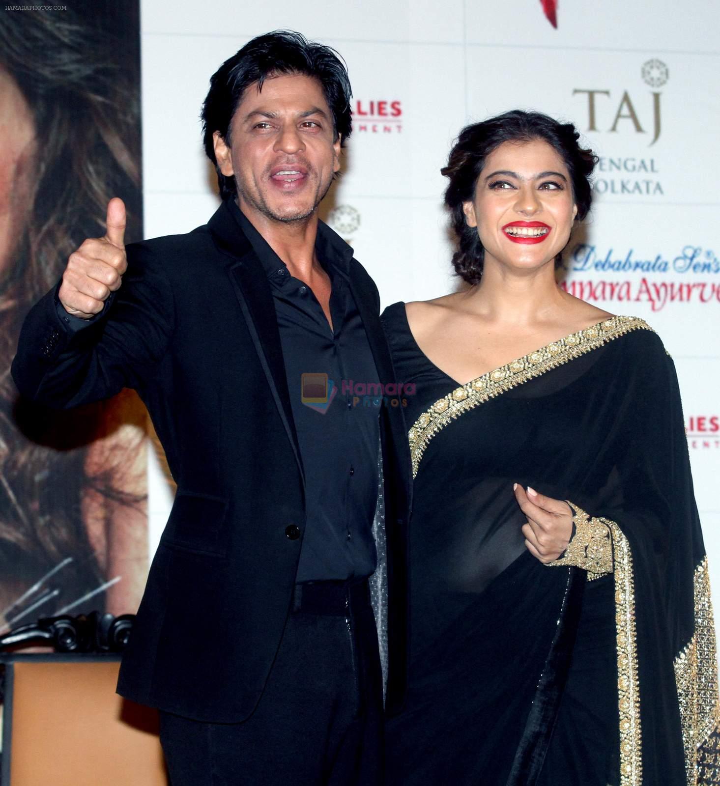 Shahrukh Khan and Kajol in Kolkatta for Dilwale promotions on 22nd Dec 2015