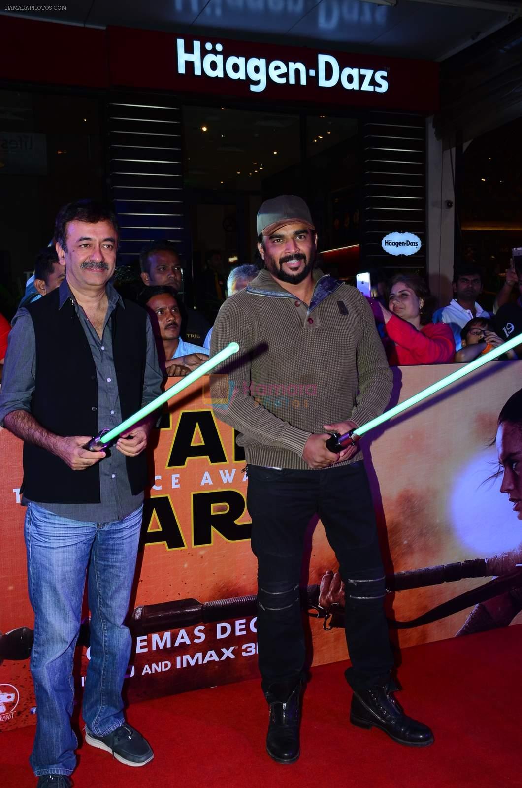 Madhavan, Rajkumar Hirani at Star Wars premiere on 23rd Dec 2015