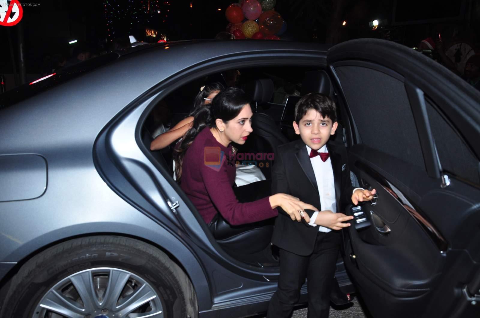 Karisma Kapoor Visit St. Marry Church For Christmas Eve on 25th Dec 2015