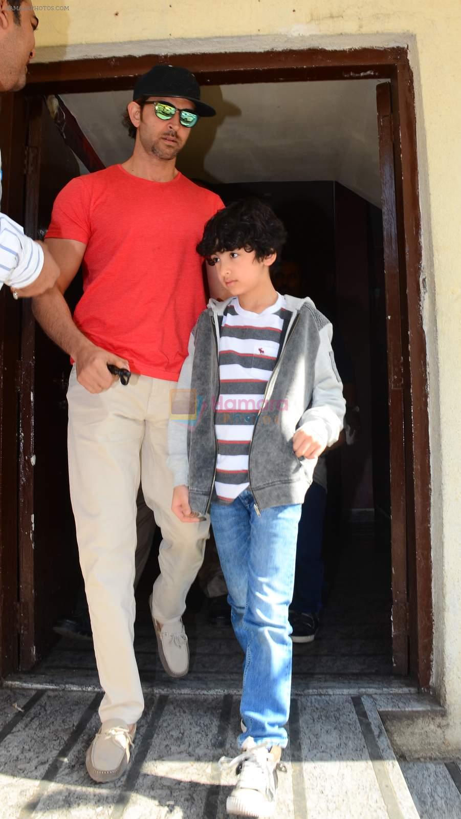 Hrithik Roshan snapped with kids in pvr juhu on 29th Dec 2015