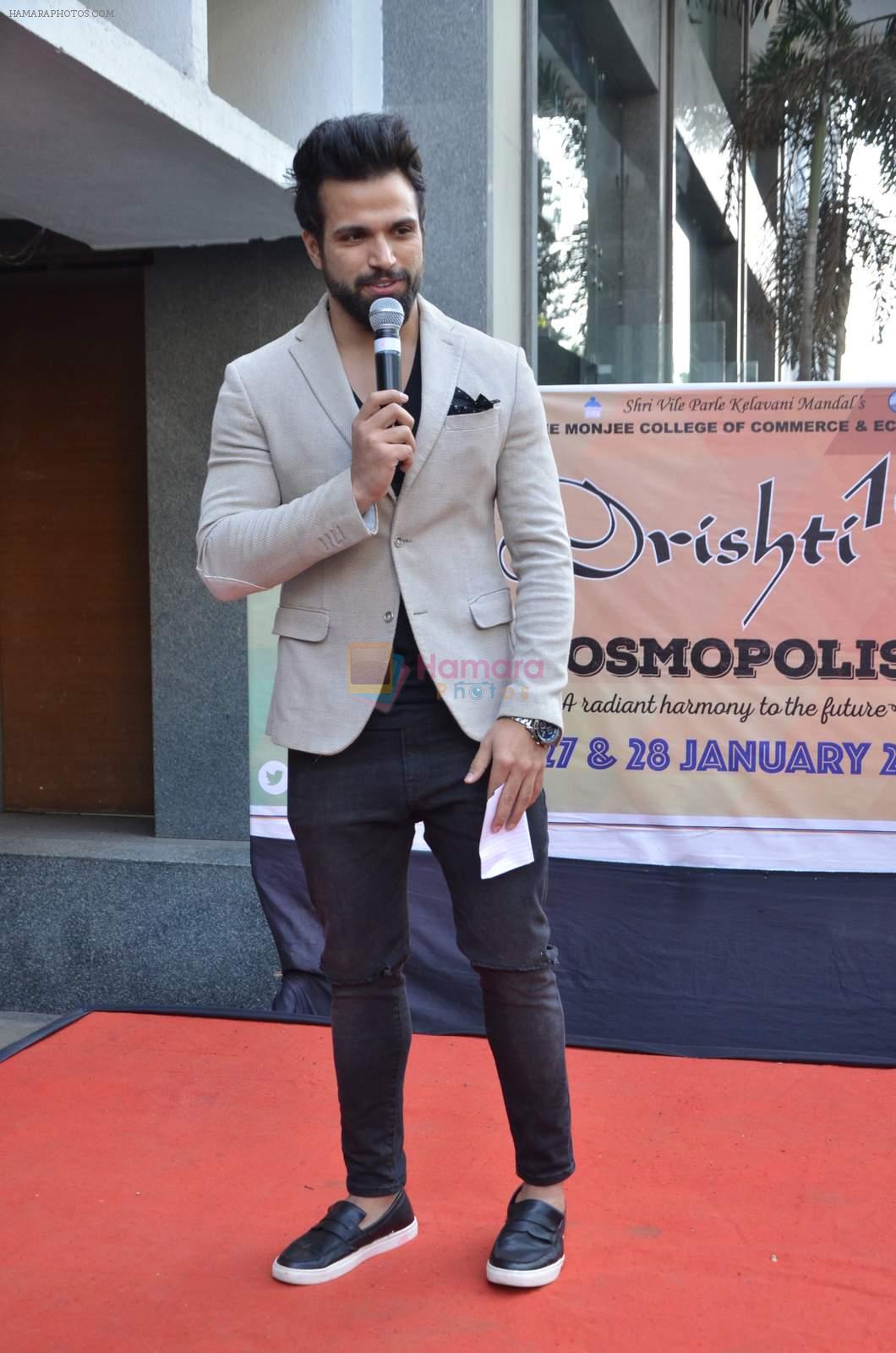 Rithvik Dhanjani at Drishti college festival on 6th Jan 2016