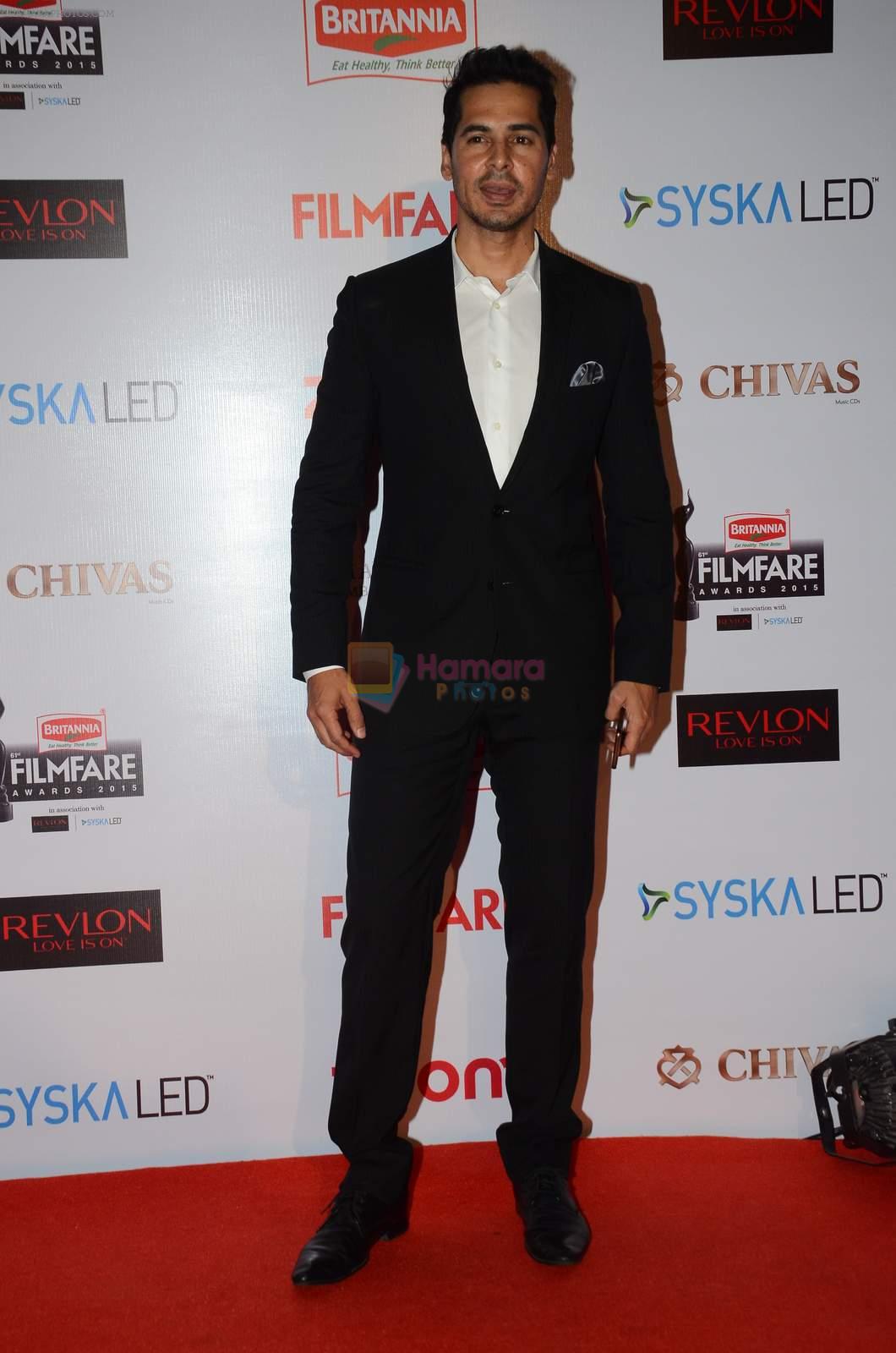 Dino Morea at Filmfare Nominations red carpet on 9th Jan 2016