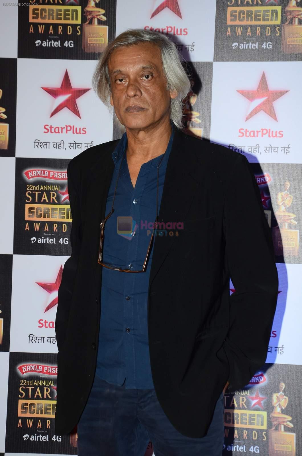 Sudhir Mishra at Star Screen Awards Red Carpet on 8th Jan 2016