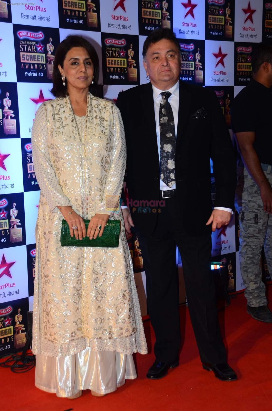 Rishi Kapoor, Neetu Singh at Star Screen Awards Red Carpet on 8th Jan 2016