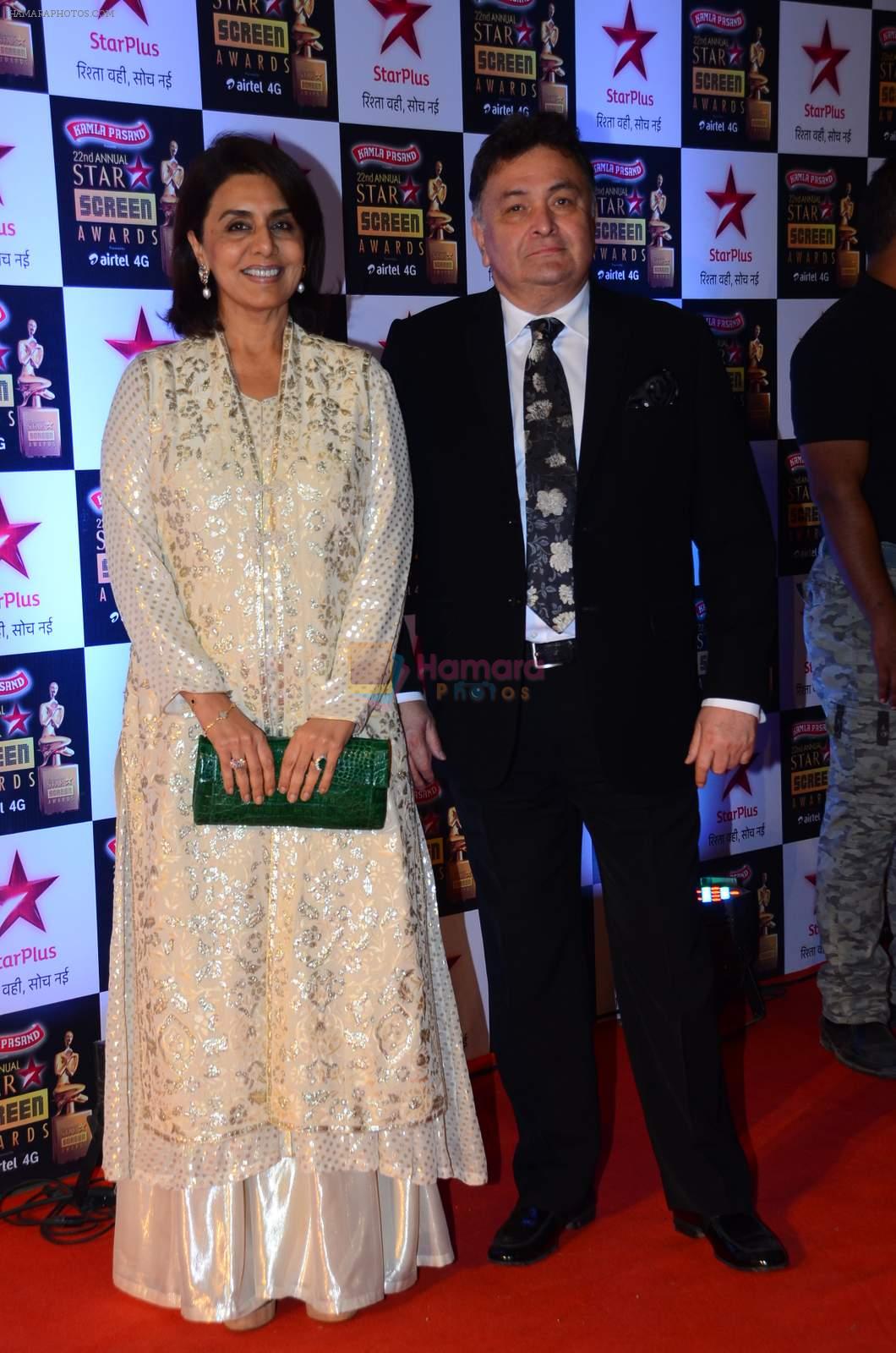 Rishi Kapoor, Neetu Singh at Star Screen Awards Red Carpet on 8th Jan 2016