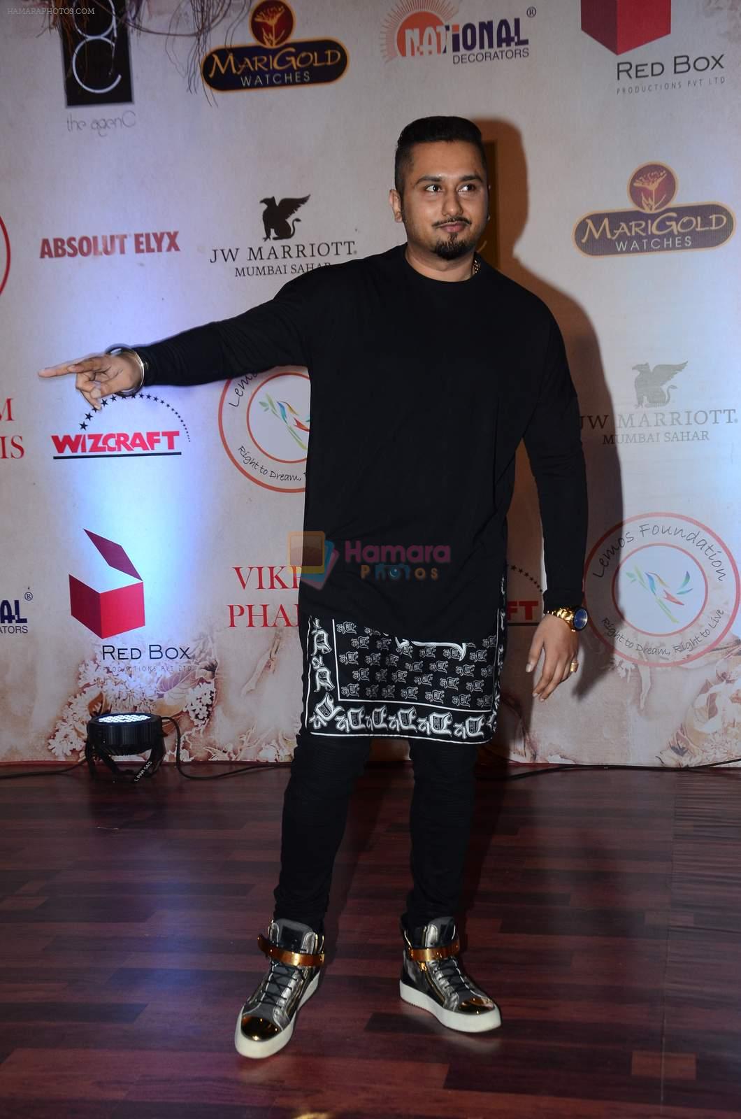 Yo Yo Honey Singh at Vikram Phadnis 25 years show on 16th Jan 2016
