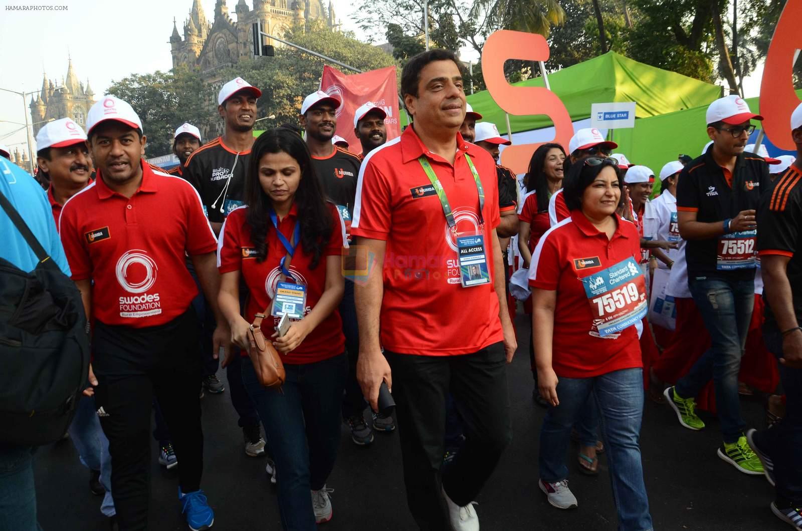 Ronnie Screwala at Mumbai marathon on 17th Jan 2016