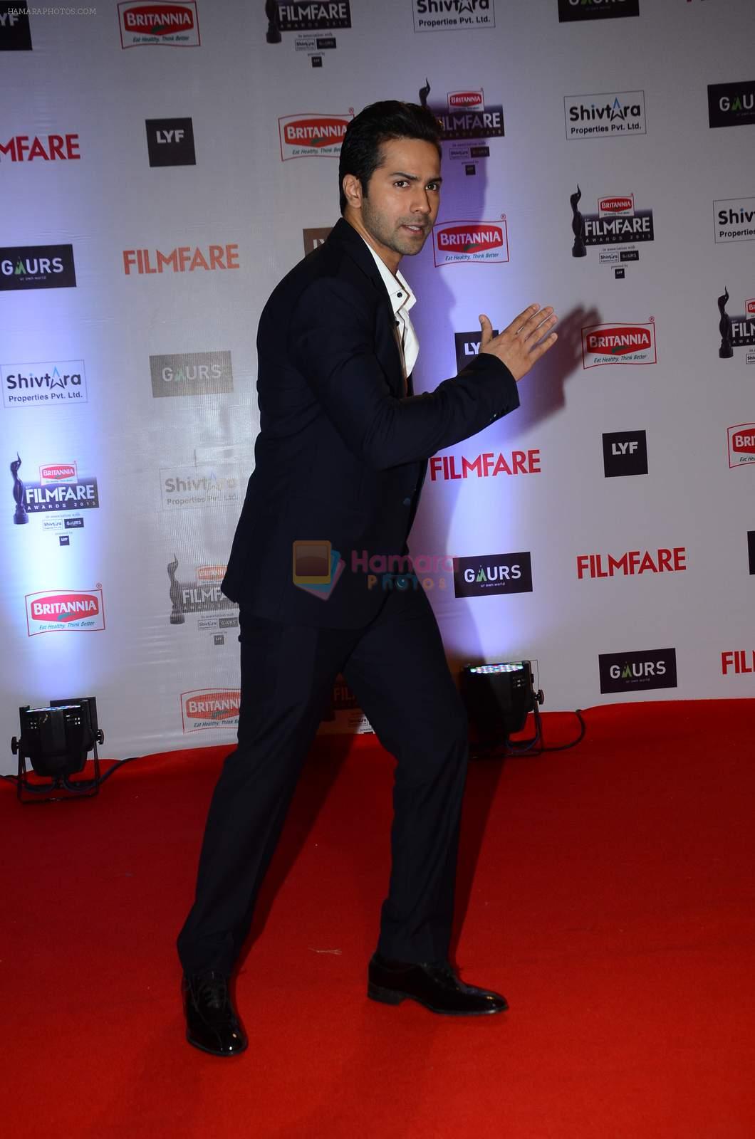 Varun Dhawan at Filmfare Awards 2016 on 15th Jan 2016