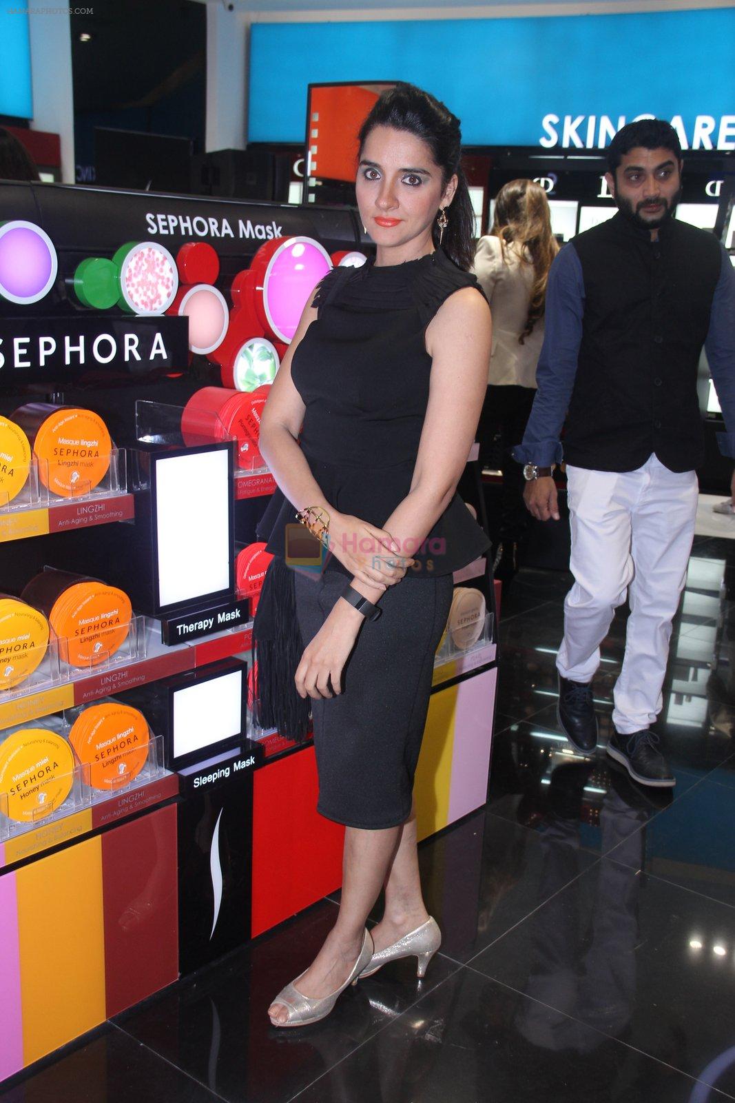 Shruti Seth at Sephora launch  in Mumbai on 29th Jan 2016