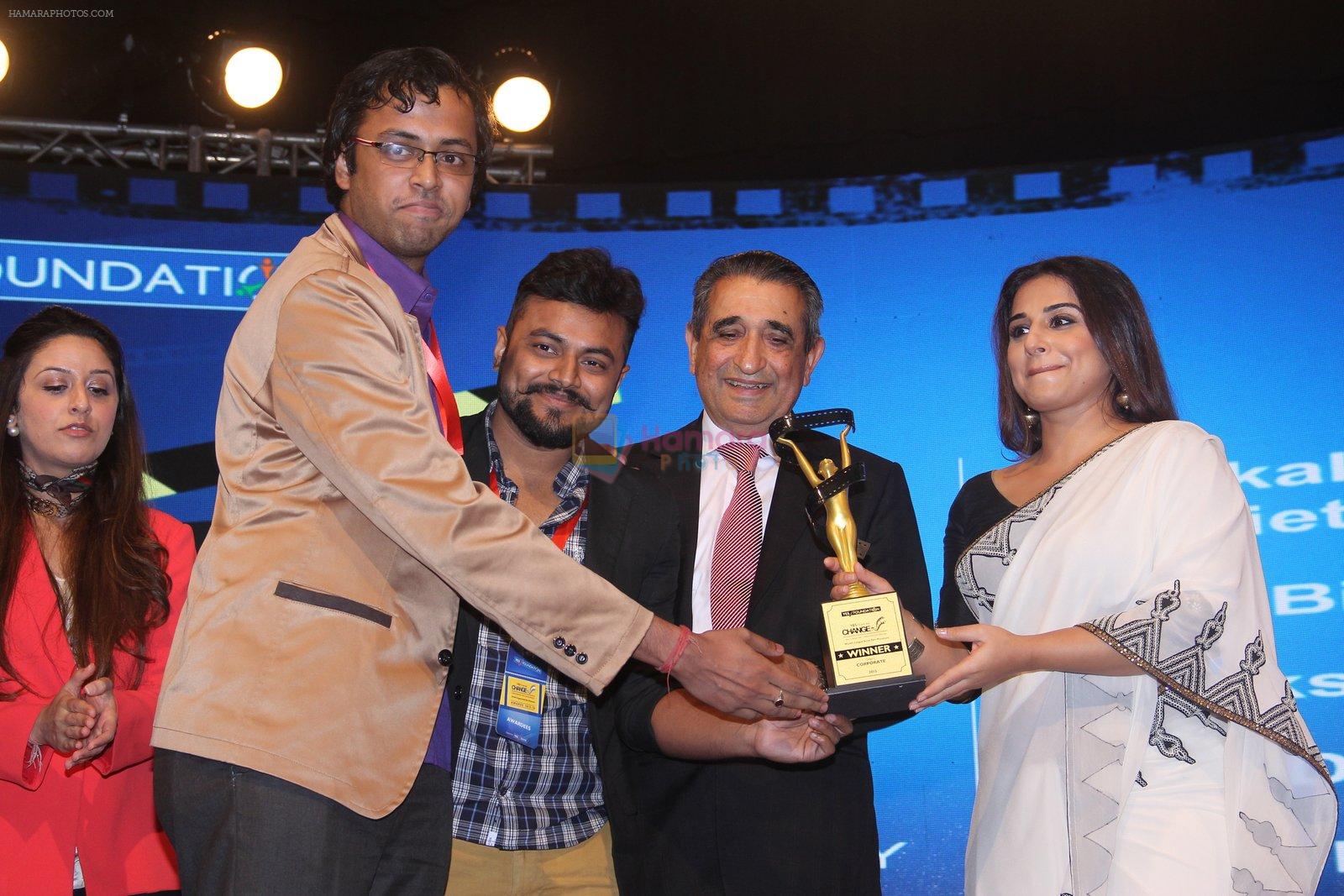 Vidya Balan at I AM The Change awards on 28th Jan 2016