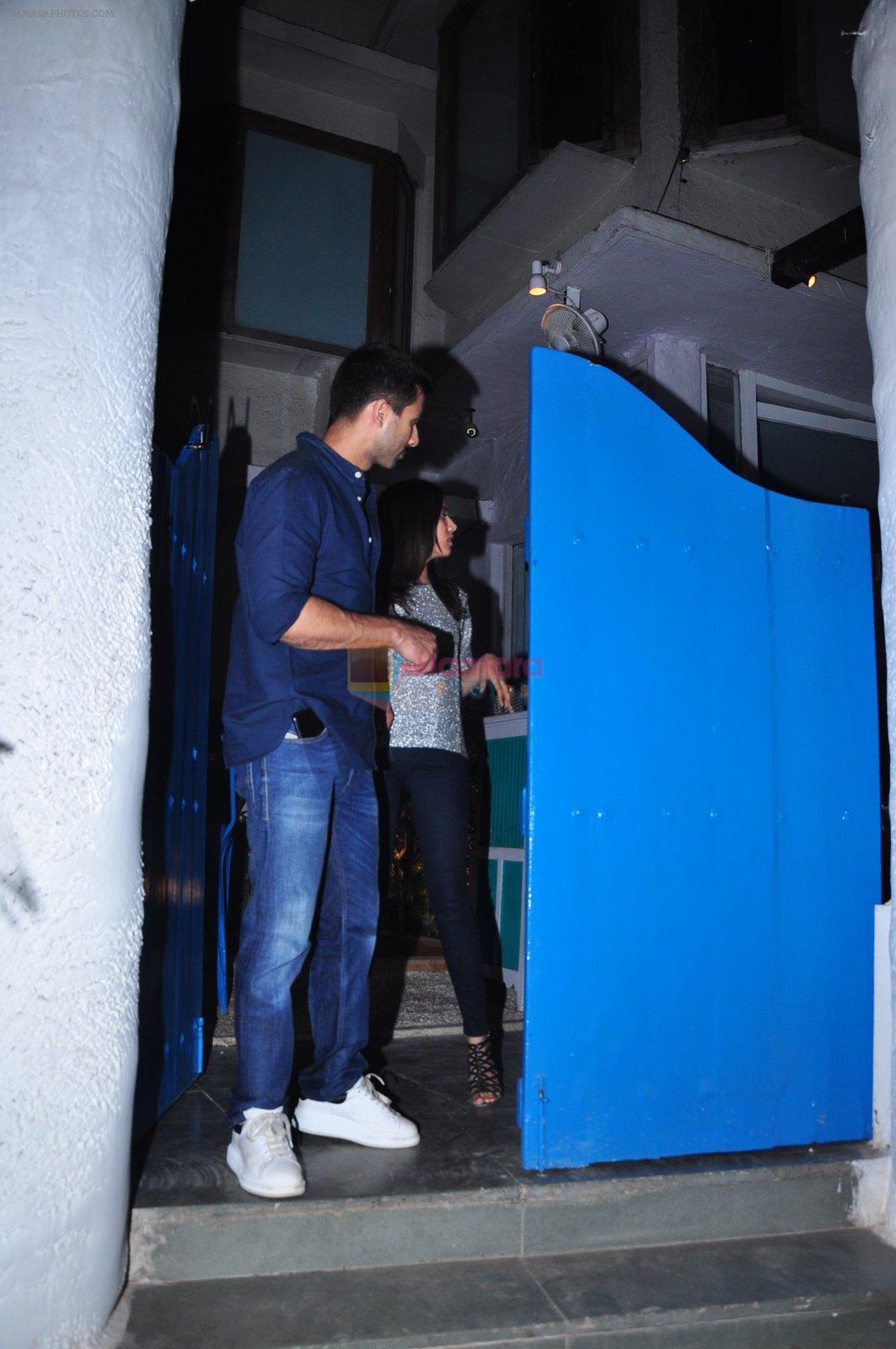 Shahid Kapoor and Mira Rajput on a dinner date at Olive on 31st Jan 2016