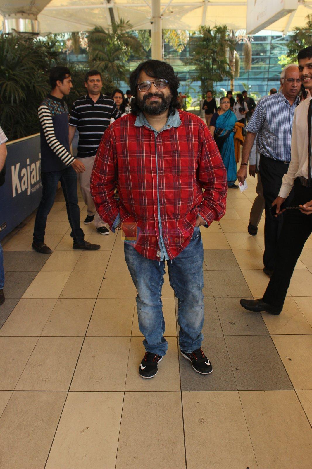 Pritam Chakraborty snapped at Airport on 31st Jan 2016