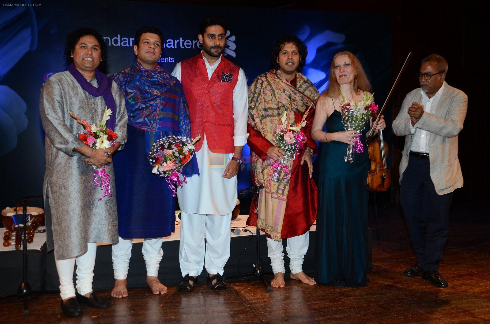 Abhishek Bachchan at Amaan Ayaan concert on 8th Feb 2016