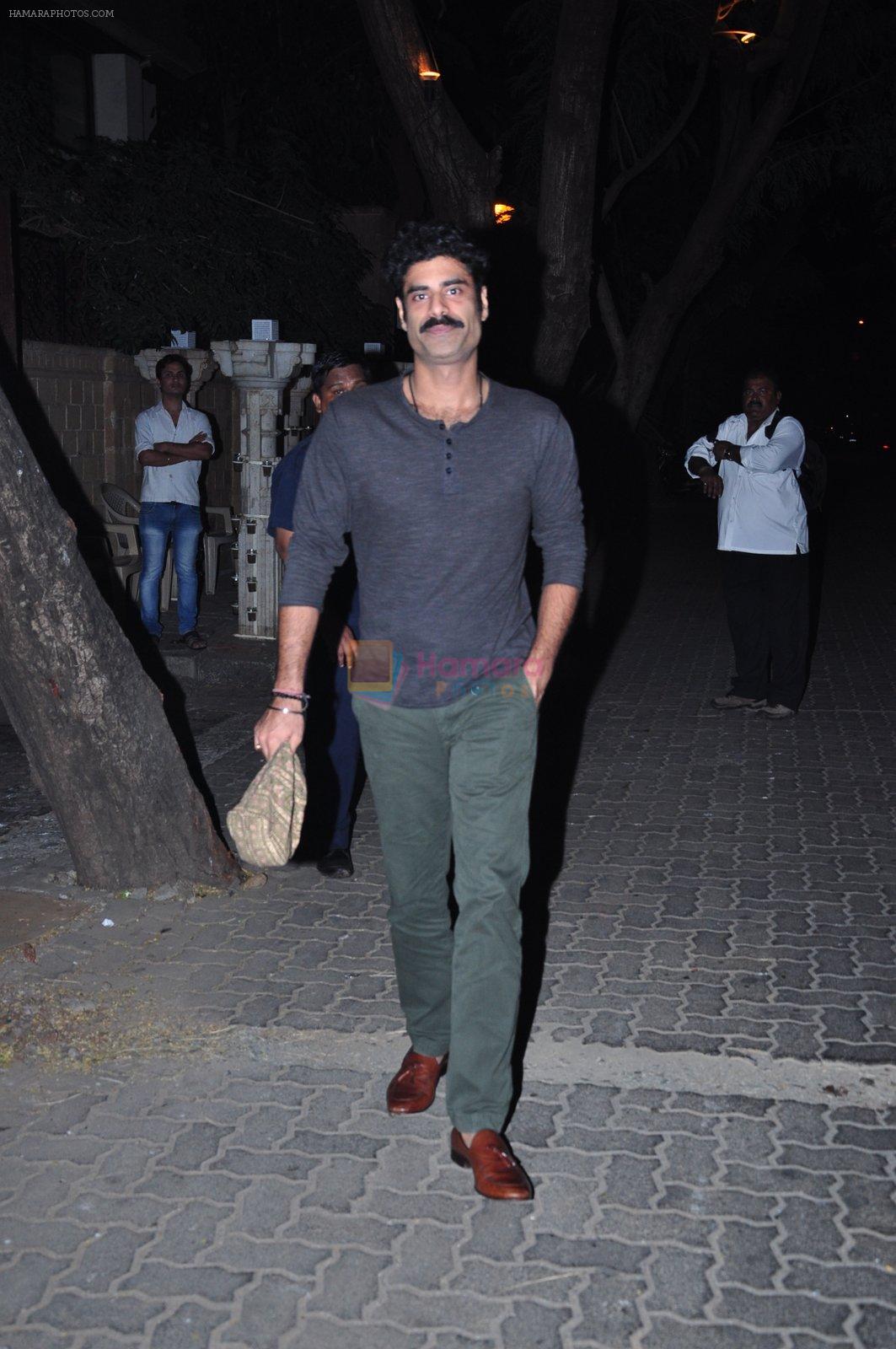 Sikandar Kher at Anil Kapoor's party for the cast of 24 at his bunglow on 9th Feb 2016