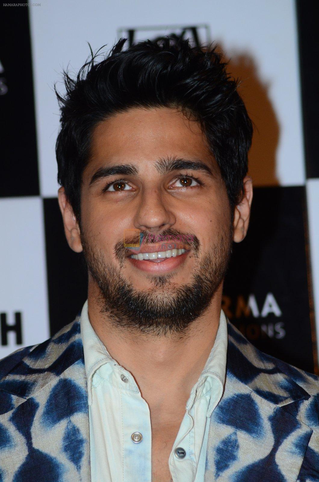 Sidharth Malhotra at Kapoor n sons trailor launch on 10th Feb 2016