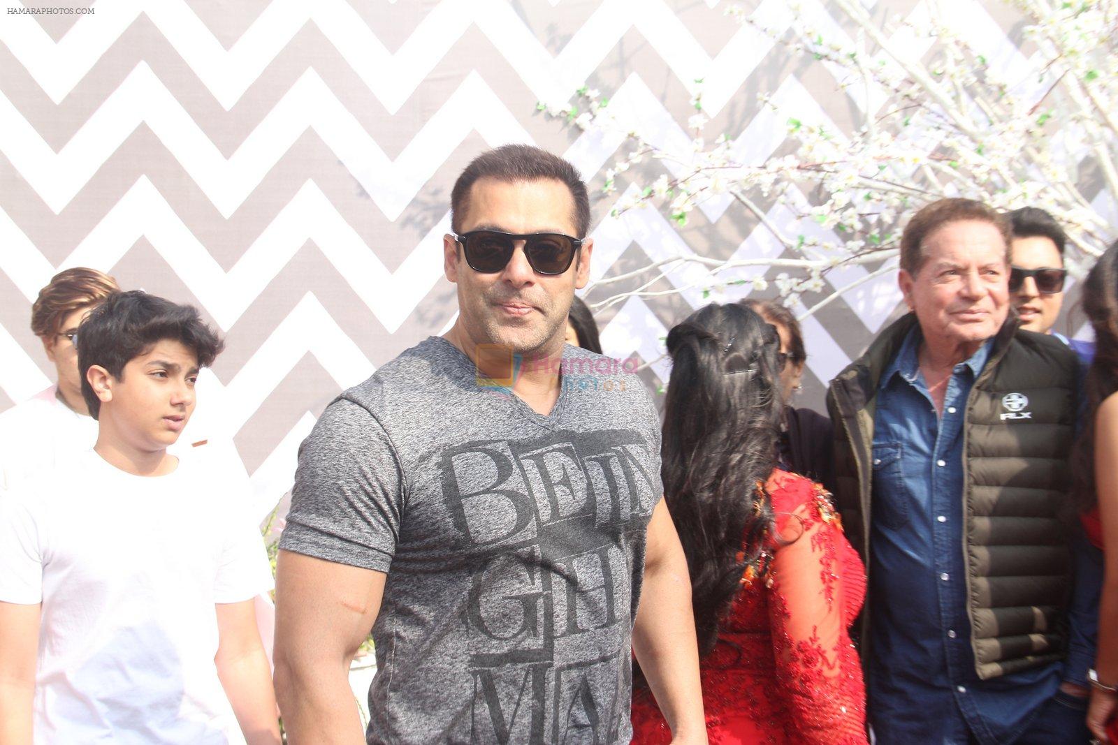 Salman Khan at Arpita Khan's Baby shower in Mumbai on 14th Feb 2016