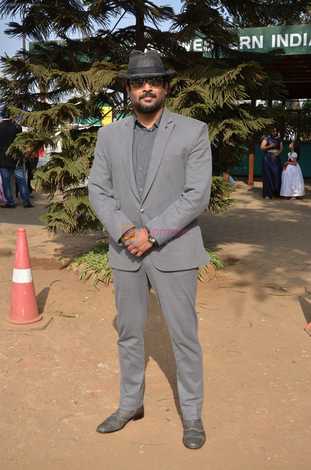 Madhavan at Mid-Day race in Mumbai on 14th Feb 2016