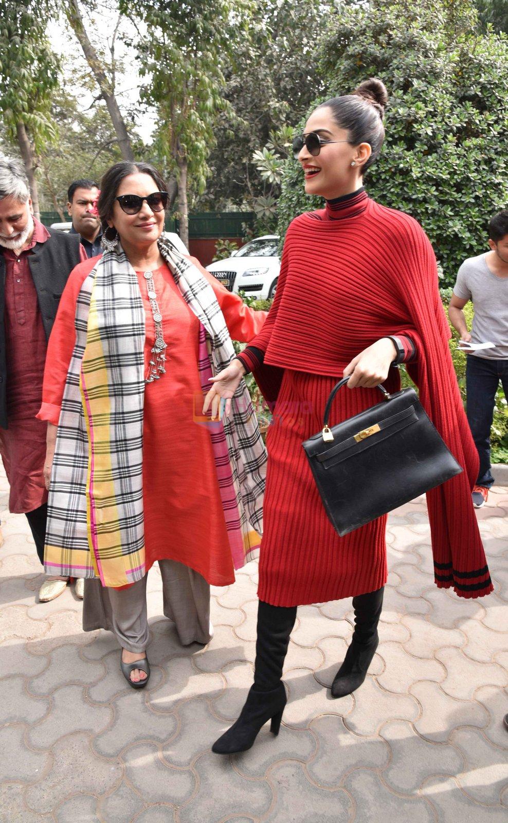 Sonam Kapoor, Shabana Azmi promotes Neerja in Delhi on 15th Feb 2016