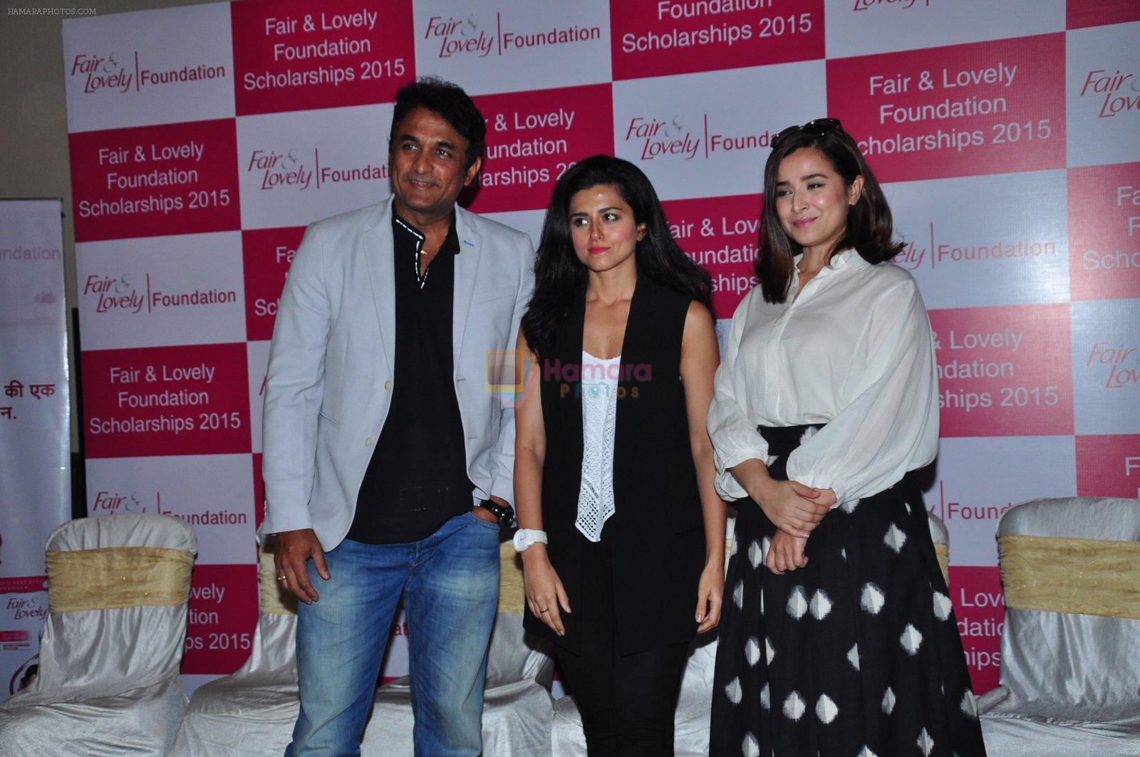 Simone Singh, Riddhi Dogra at Fair and Lovely Foundation in Mumbai on 17th Feb 2016