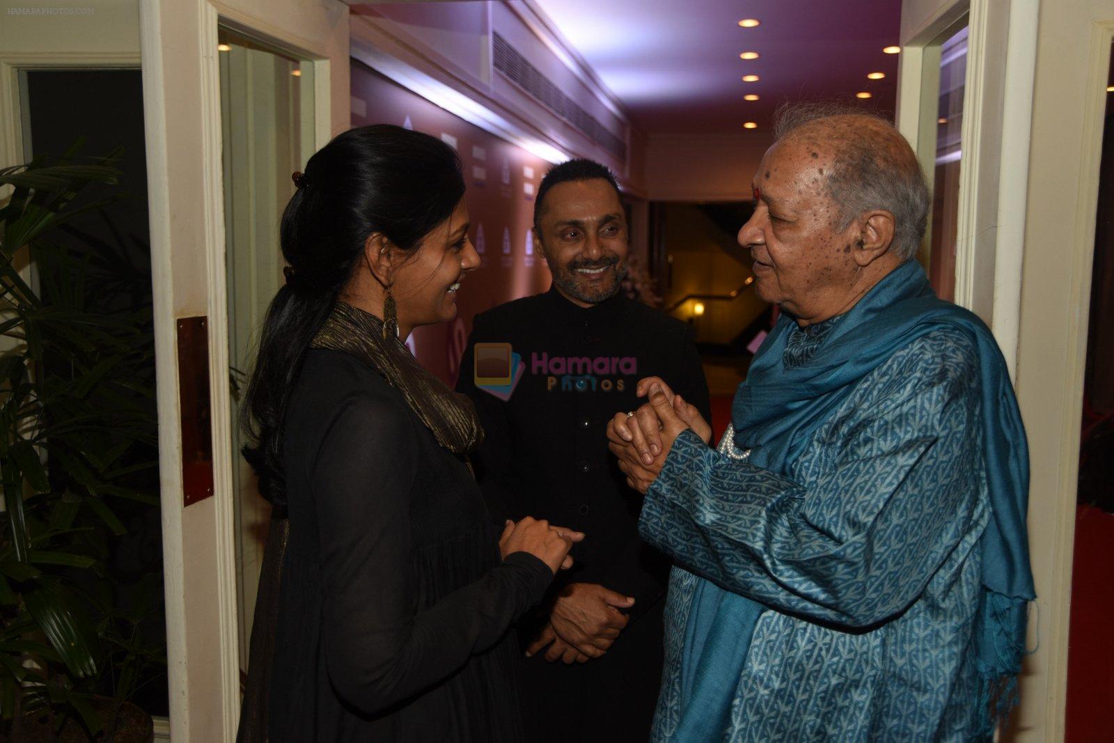 Nandita Das and Pt Hariprasad Chaurasiya at Rahul Bose auction Event on 19th Feb 2016