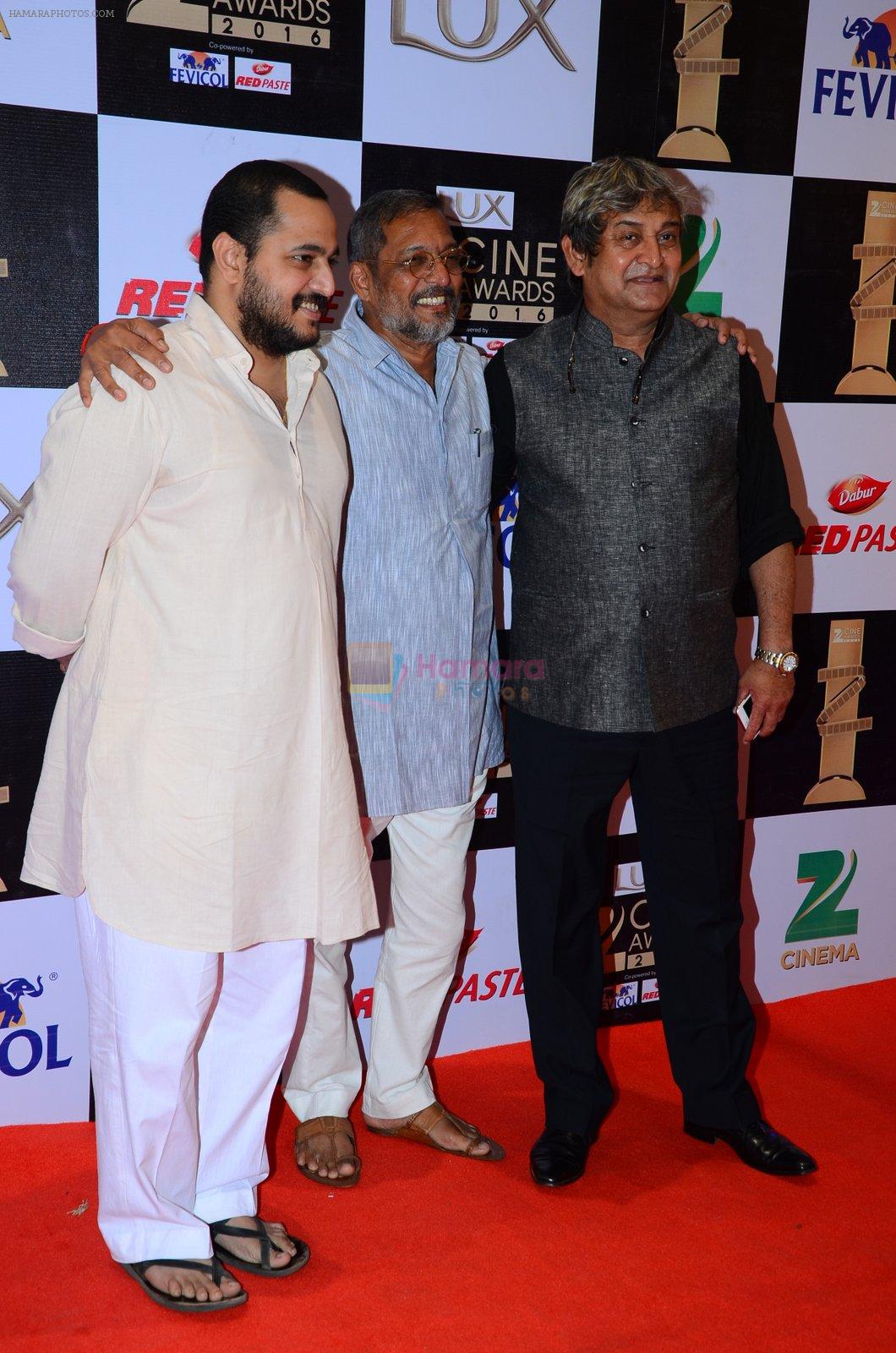 Mahesh Manjrekar at zee cine awards 2016 on 20th Feb 2016