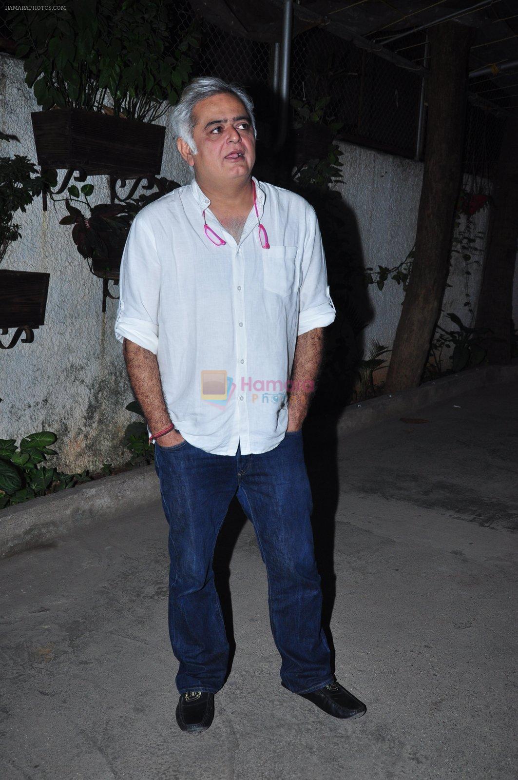 Hansal Mehta at Aligarh screening in Mumbai on 23rd Feb 2016