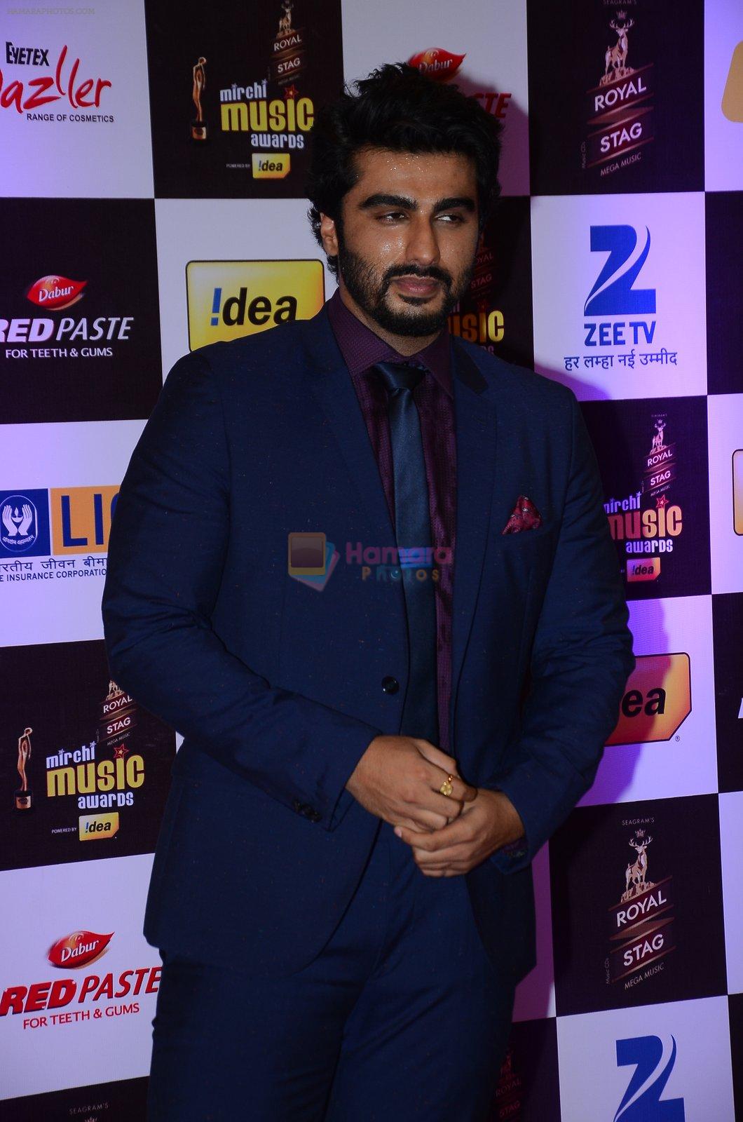 Arjun Kapoor at radio mirchi awards red carpet in Mumbai on 29th Feb 2016