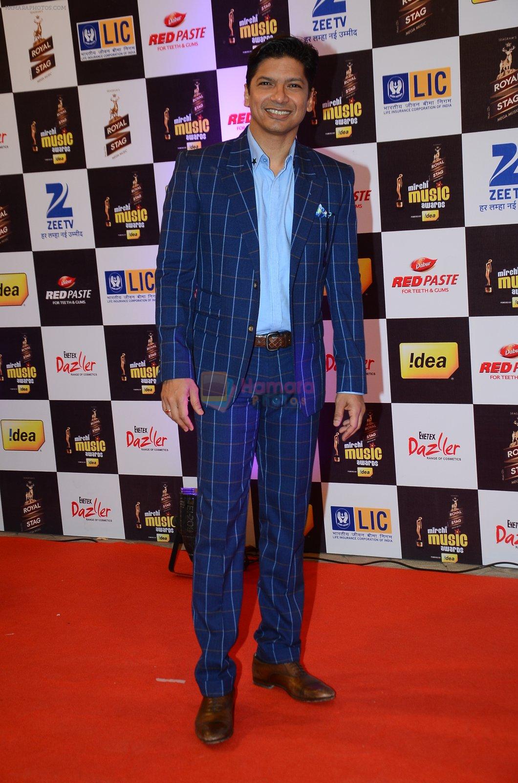 Shaan at radio mirchi awards red carpet in Mumbai on 29th Feb 2016