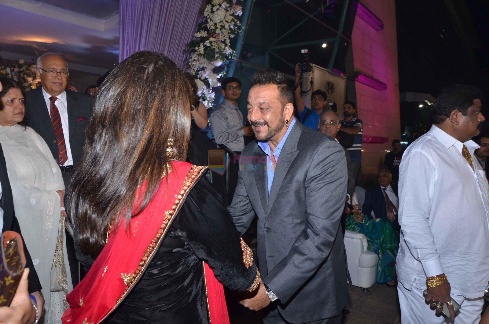 Sanjay Dutt at Kresha Bajaj's wedding reception on 4th March 2016