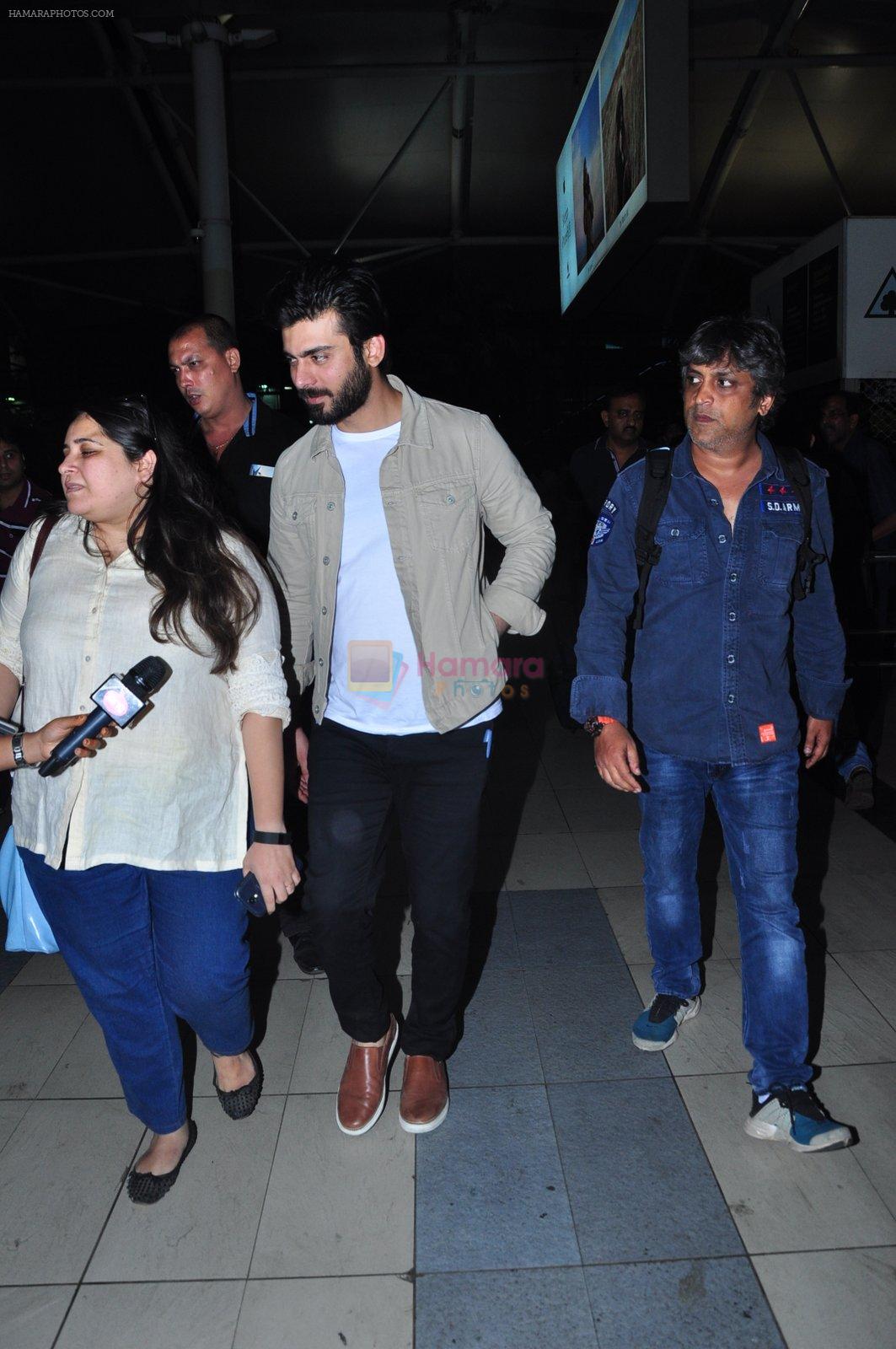 Fawad Khan snapped at airport on 5th March 2016