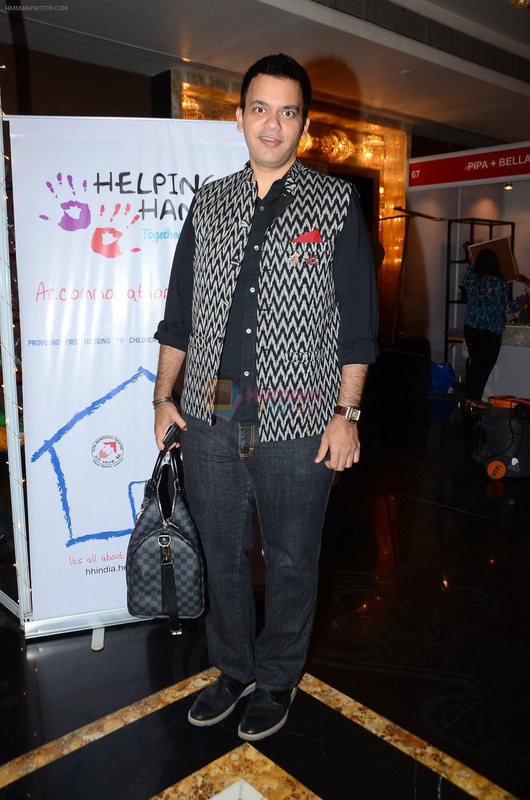 Nachiket Barve at Helping Hands Foundation Fundraiser Event in Mumbai on 9th March 2016