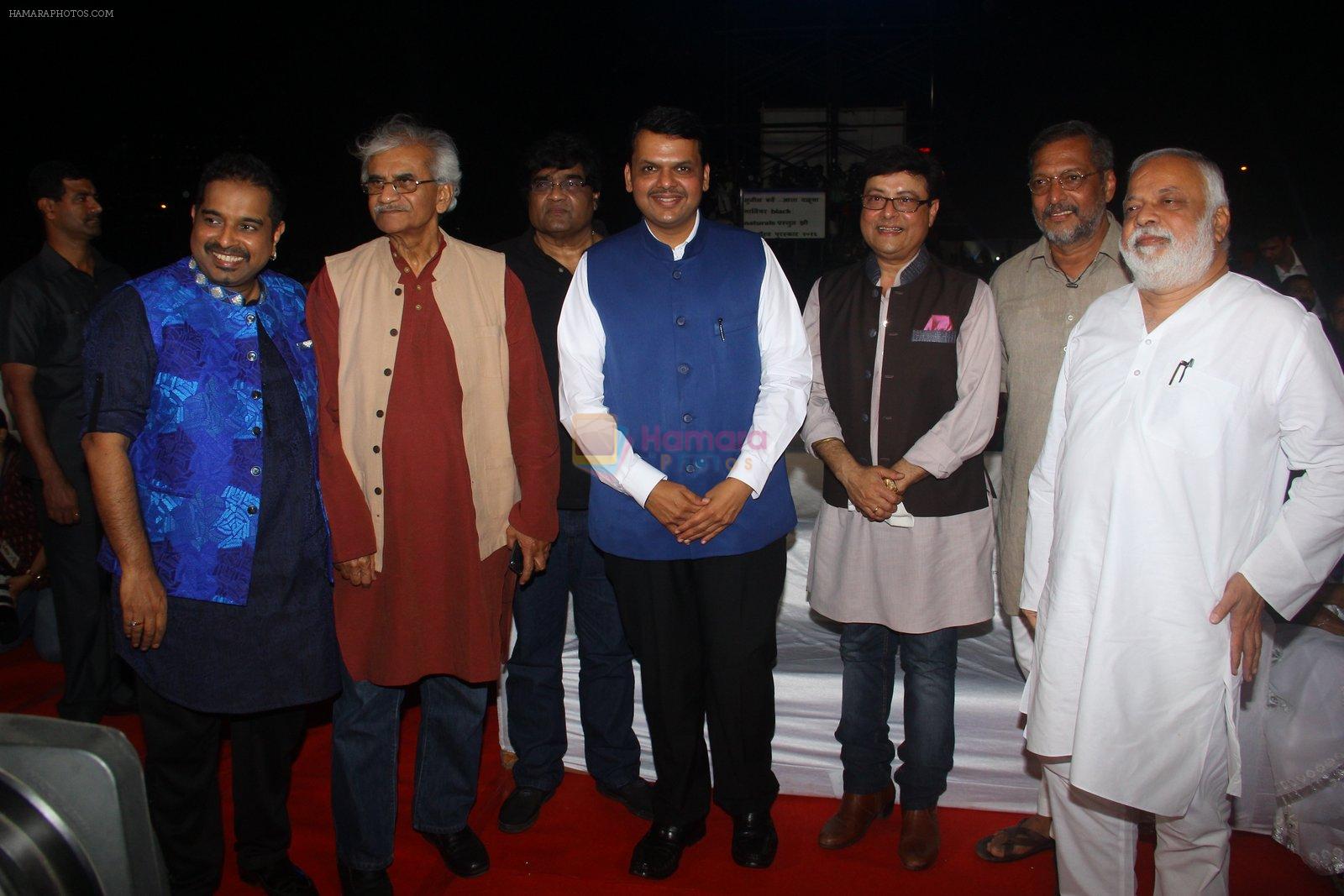 Ashok Saraf, Sachin Pilgaonkar, Nana Patekar, Shankar Mahadevan at Zee Marathi Awards on 11th March 2016
