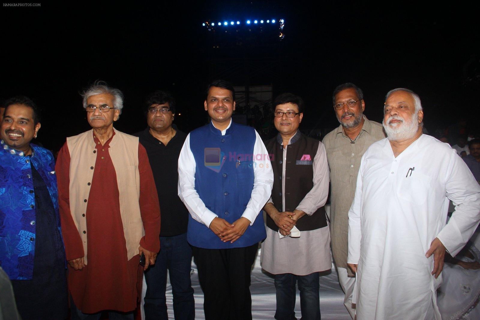 Ashok Saraf, Sachin Pilgaonkar, Nana Patekar, Shankar Mahadevan at Zee Marathi Awards on 11th March 2016
