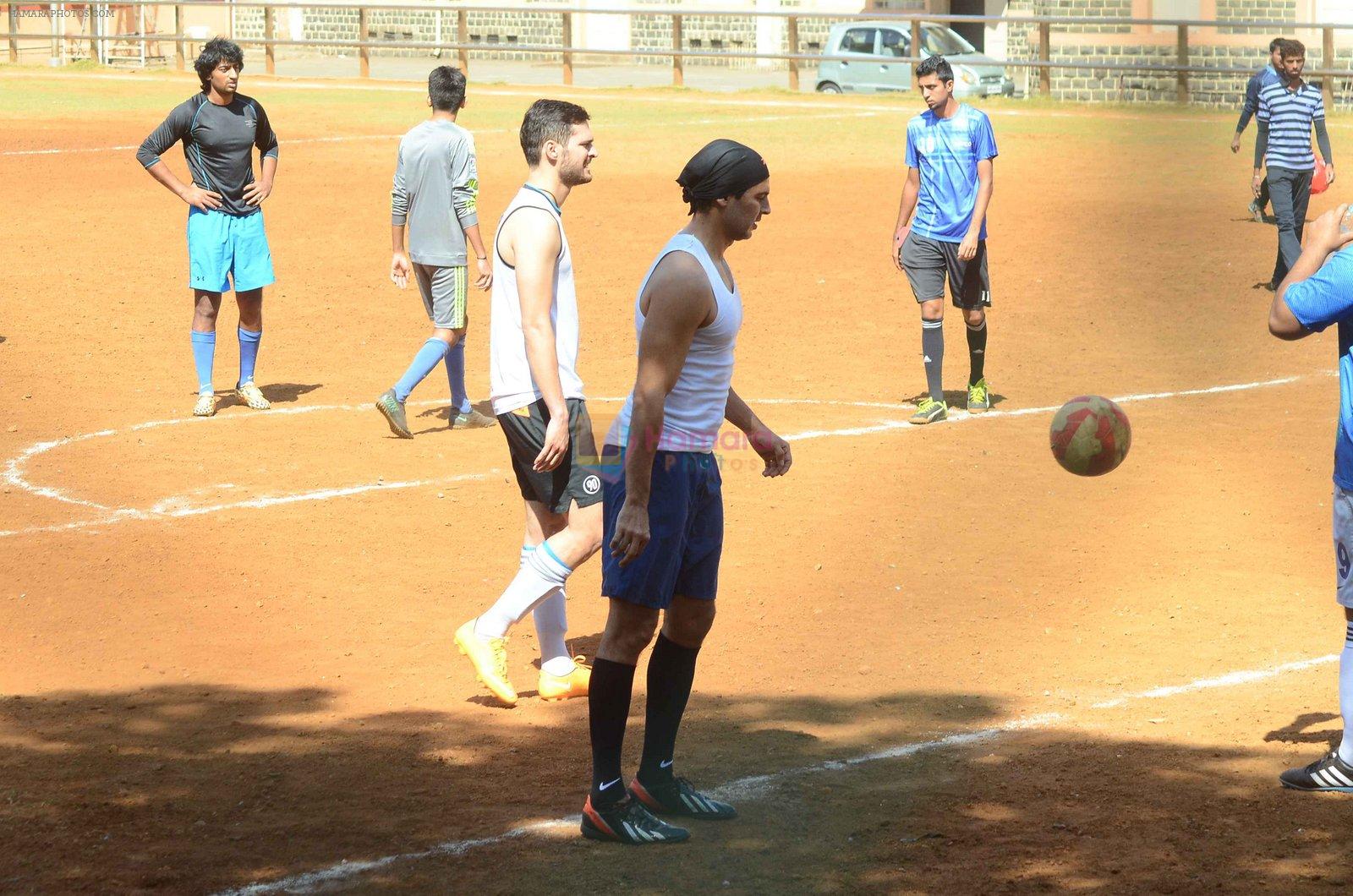 Dino Morea snapped at soccer match on 13th March 2016