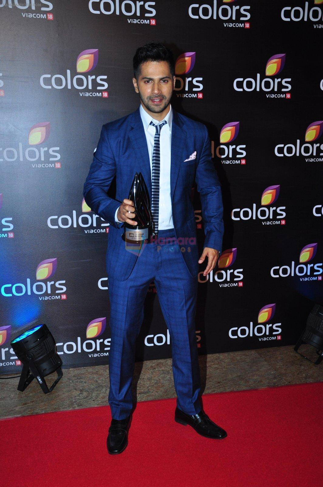 Varun Dhawan at Colors red carpet on 12th March 2016