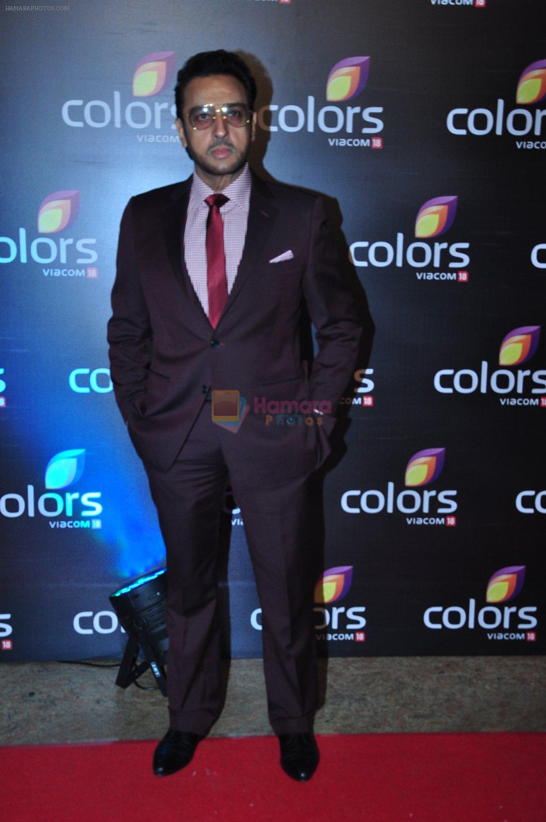 Gulshan Grover at Colors red carpet on 12th March 2016