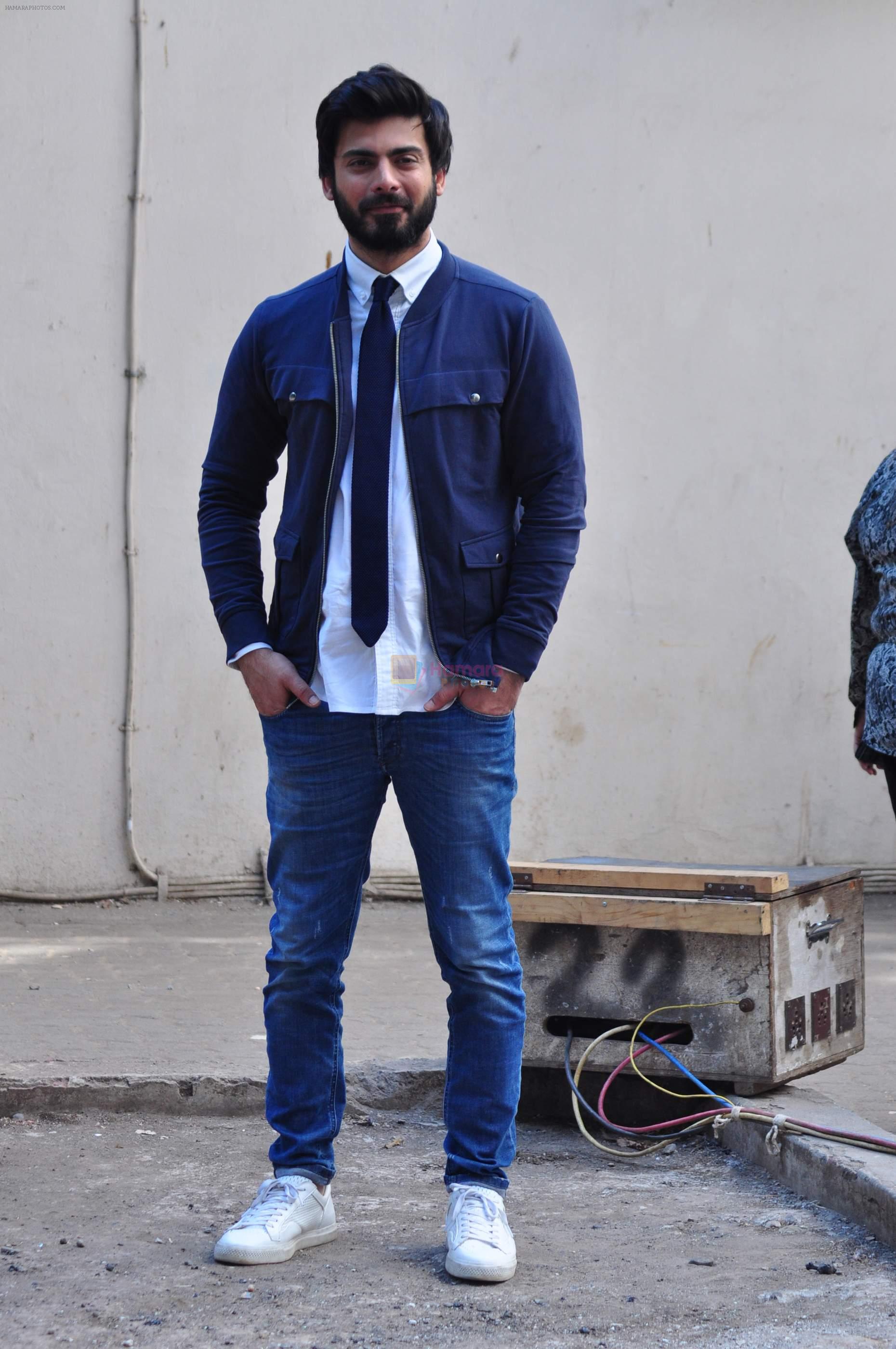 Fawad Khan at kapoor n sons photo shoot on 17th March 2016