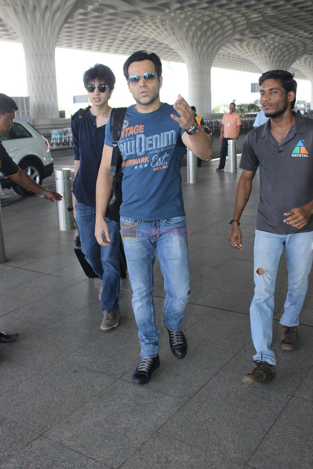 Emraan Hashmi snapped at airport on 20th March 2016