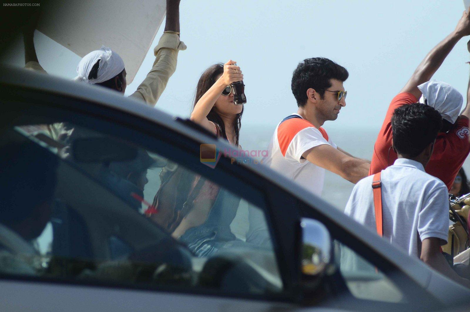 Shraddha Kapoor and Aditya Roy Kapoor snapped on location of their film on streets of Mumbai on 19th March 2016