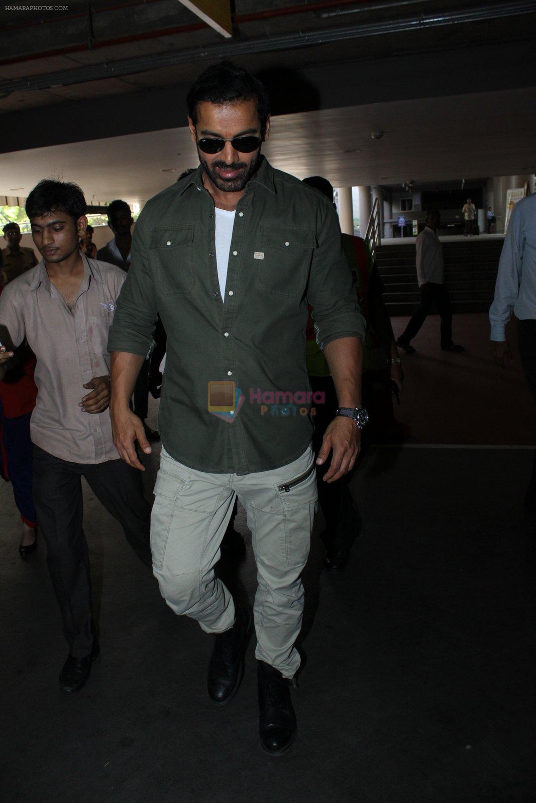 John Abraham snapped at airport on 22nd March 2016