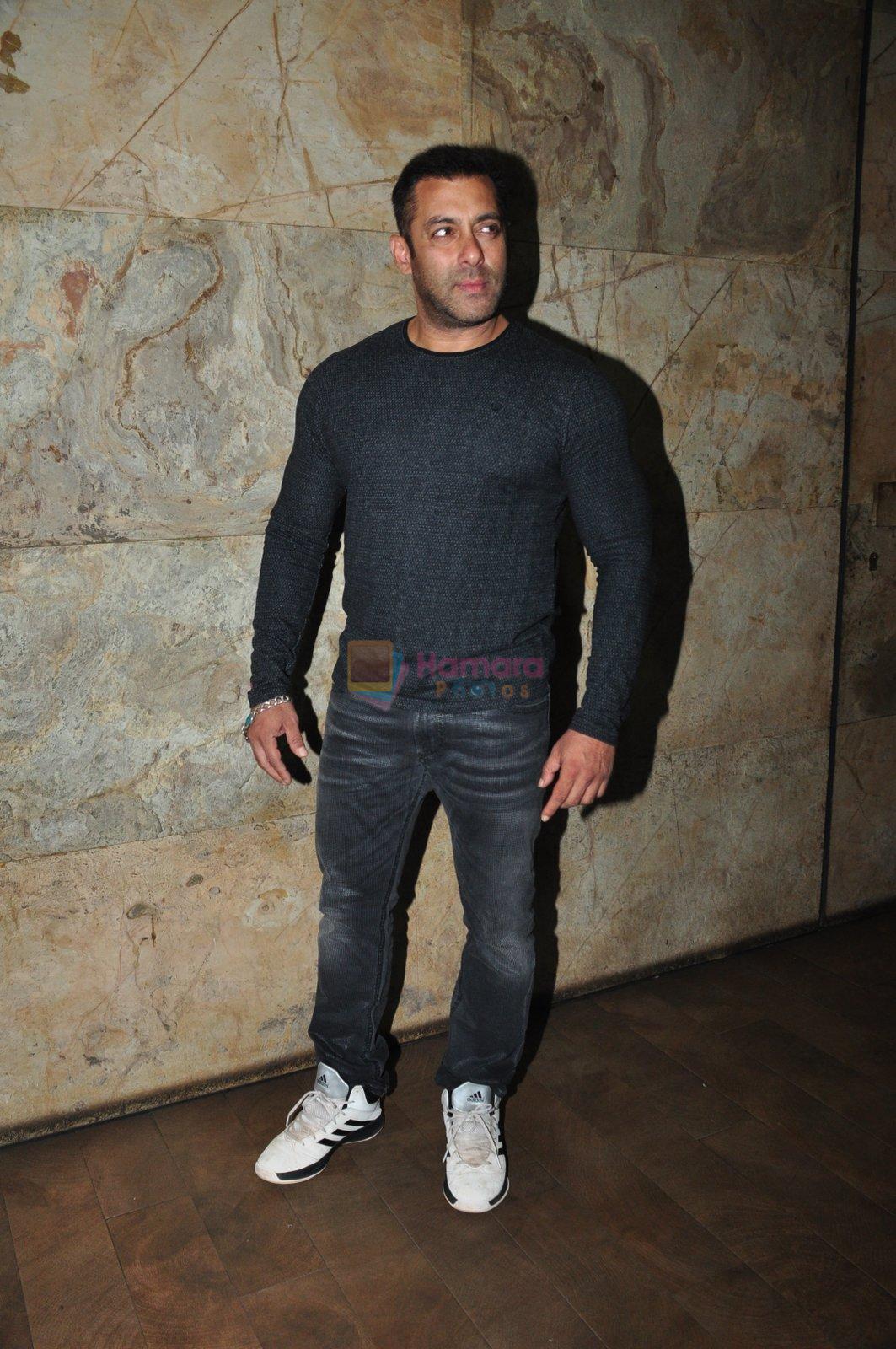 Salman khan at jungle book screening on 8th April 2016